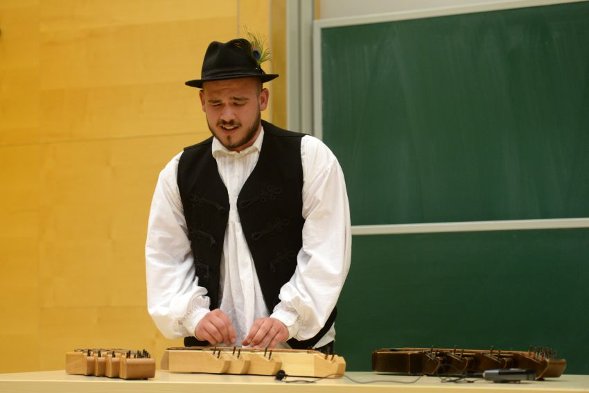 Döntő megnyitó_18