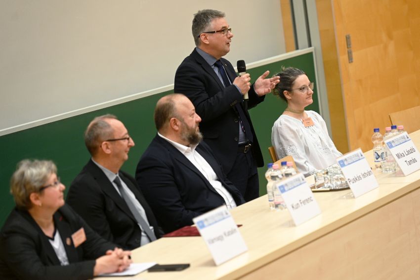 Döntő megnyitó_18